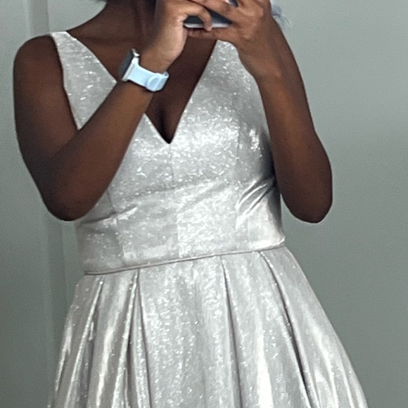 Silver Sparkle Glitter Dress V-Neck with pockets! - Picture 3 of 3